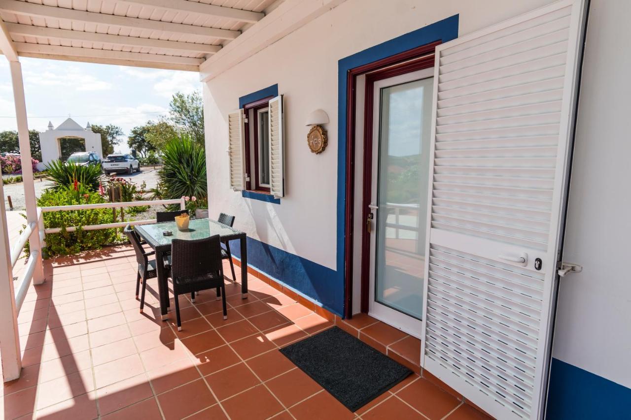 Monte Da Cabeca Gorda Bed & Breakfast Alcacovas Exterior photo